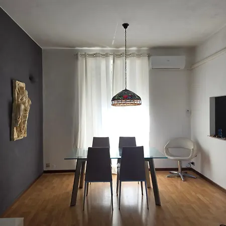 The Elegant And Contemporary Oasis In Parco Ruffini * 都灵
